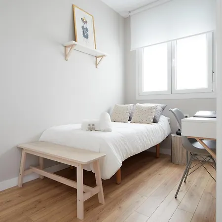 Concha Brand New & Style Apartment