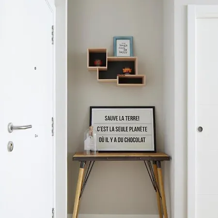 Concha Brand New & Style *