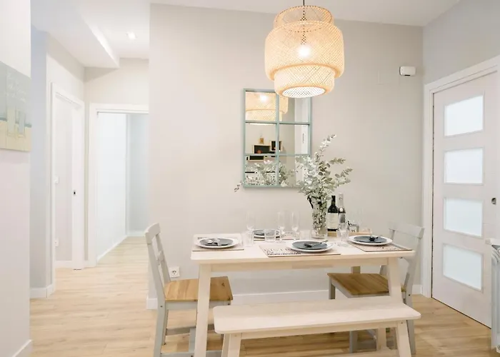 Concha Brand New & Style * San Sebastián